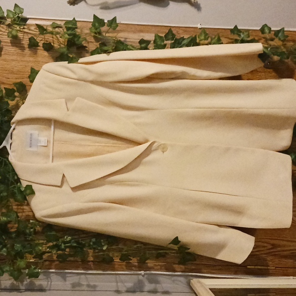 Hugo Buscati ColectionYellow Blazer with Skirt Set